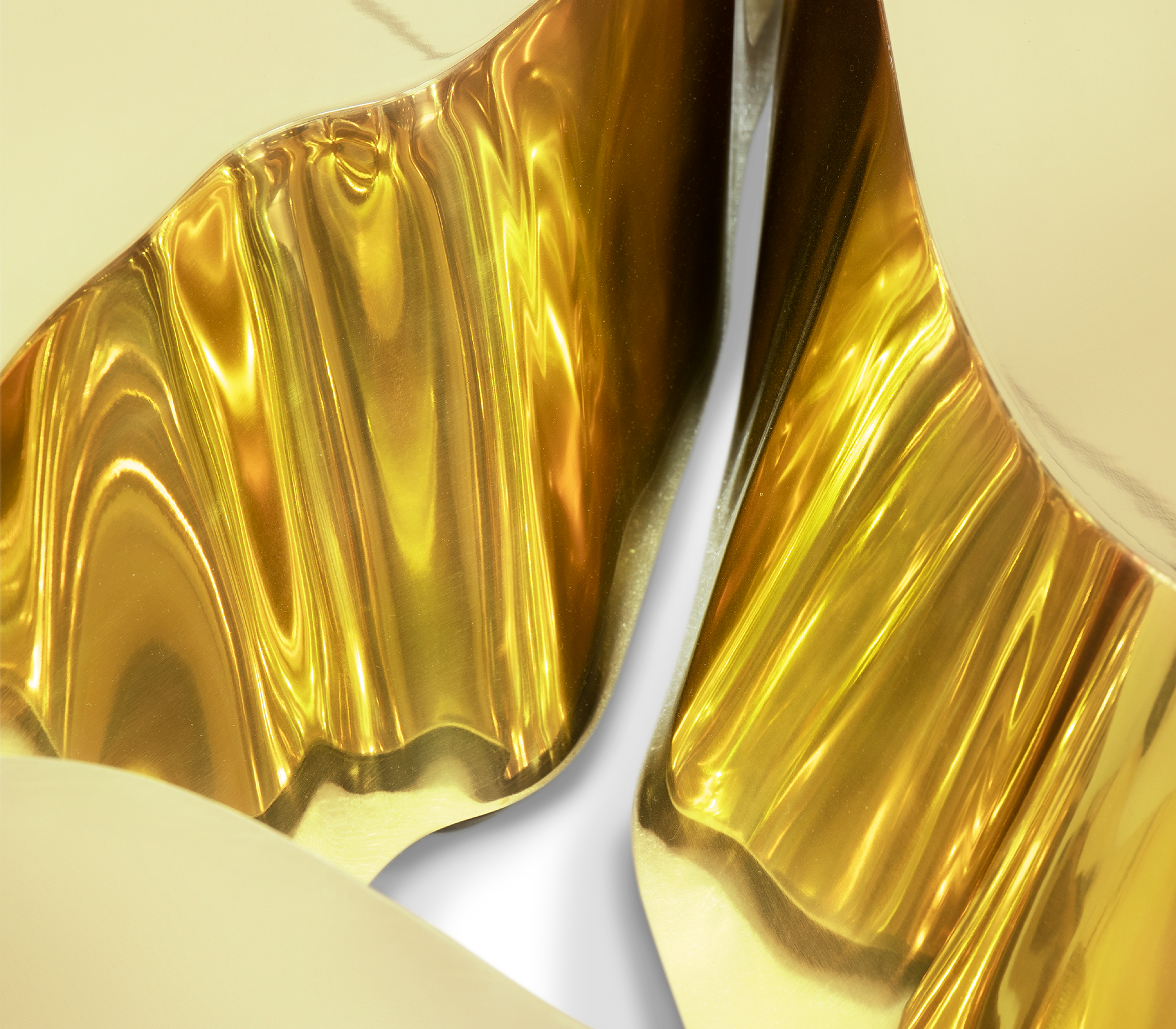 Журнальный столик Fissure Gold Leaf