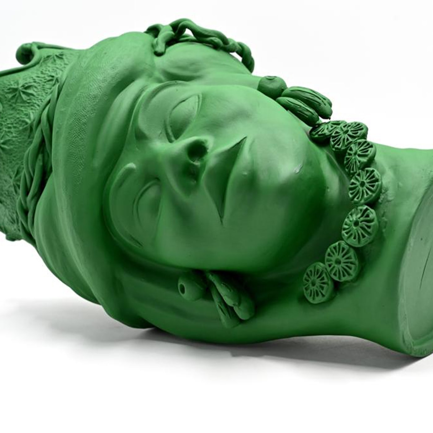 Зелена скульптура Moor's Head