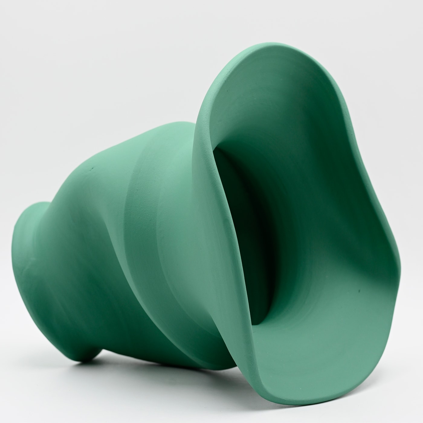 Зелена ваза дизайнерська Green
