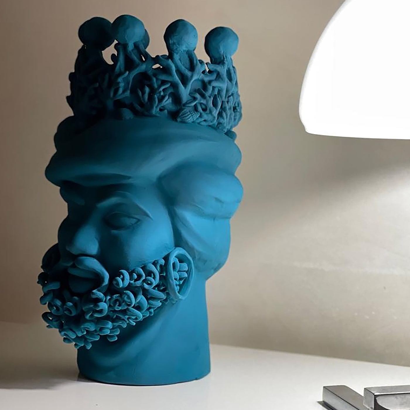 Уникальная скульптура Moor's Head