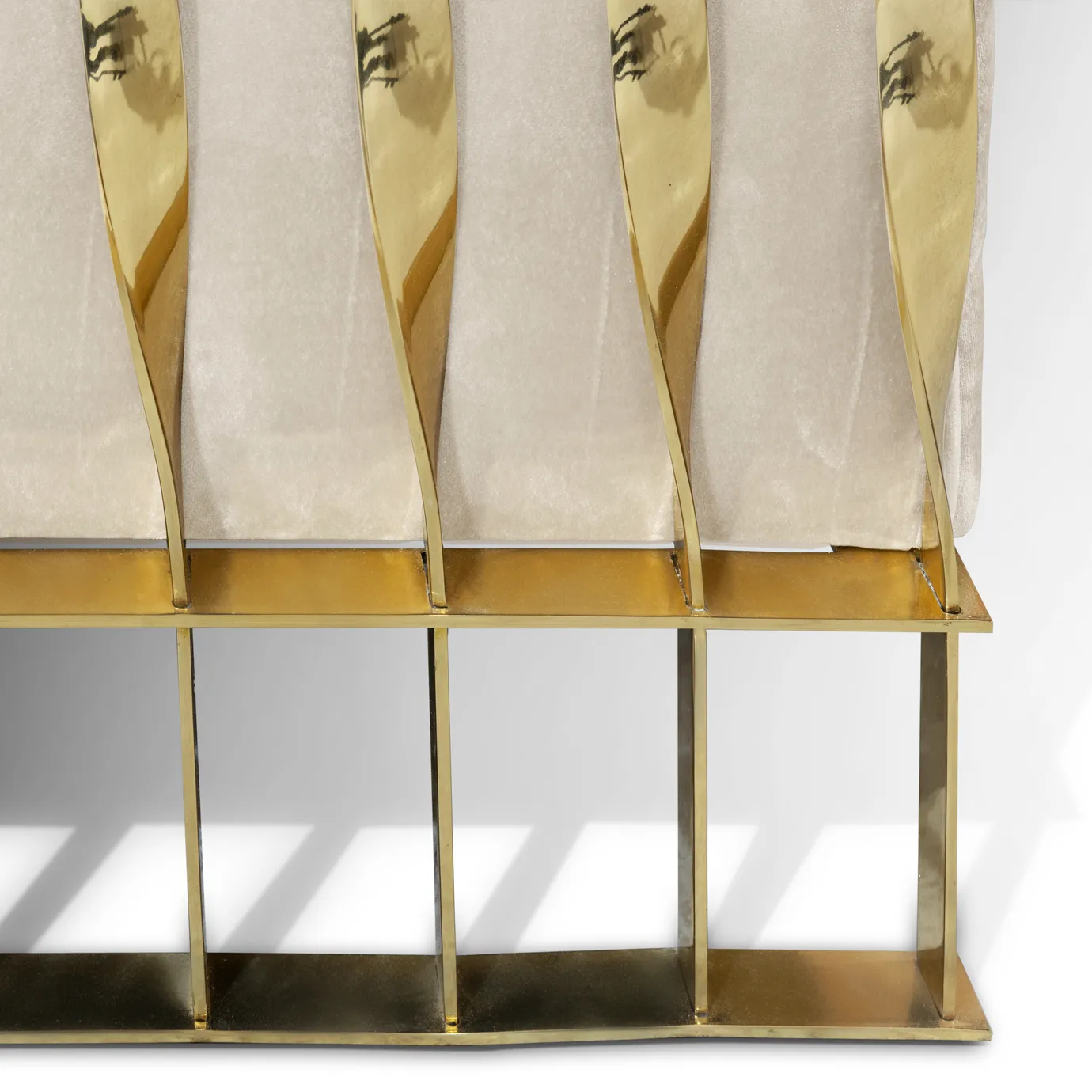 Кресло Solene Polished Brass