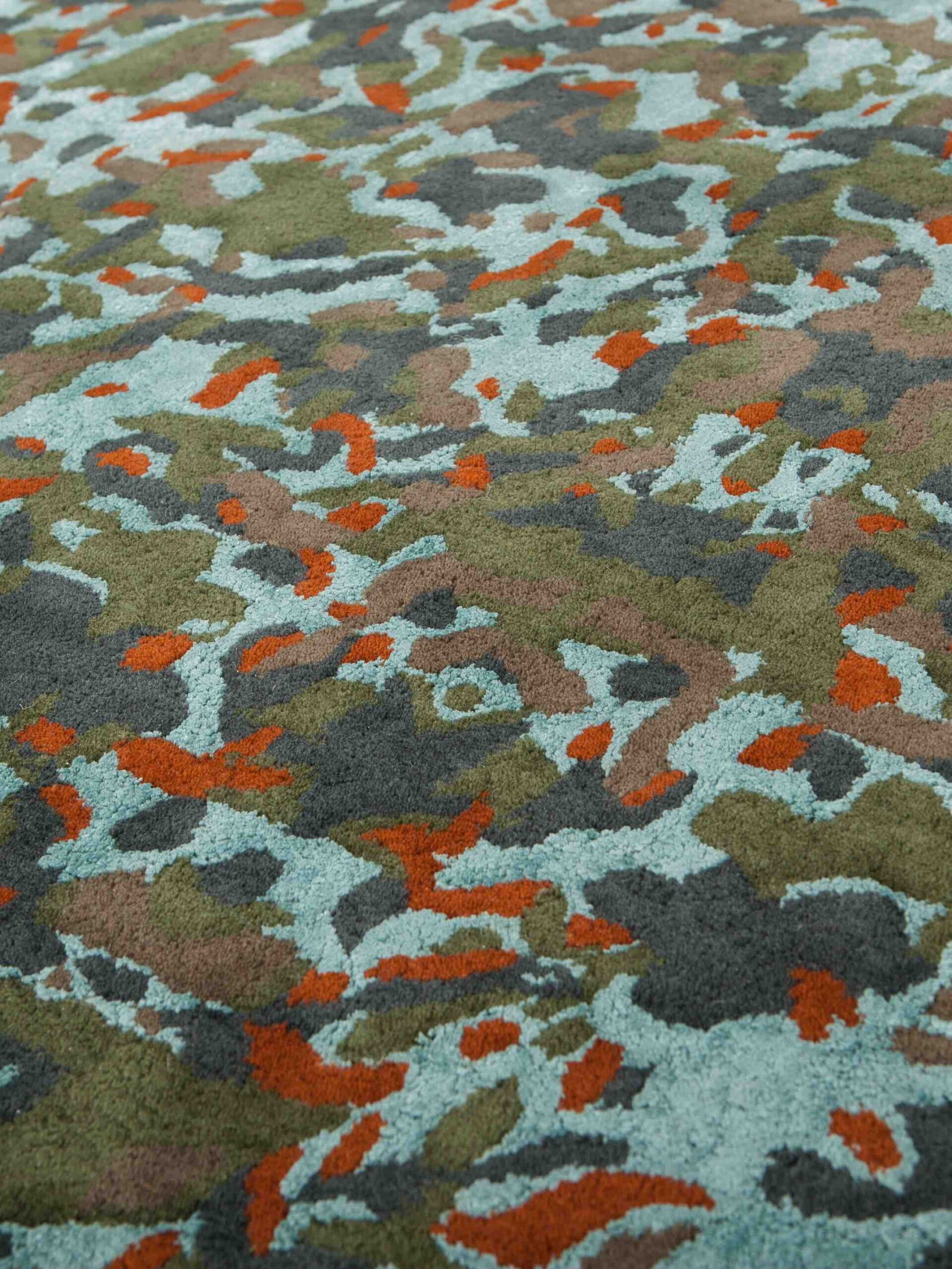 Ексклюзивний килим ручної роботи Camouflage Micro
