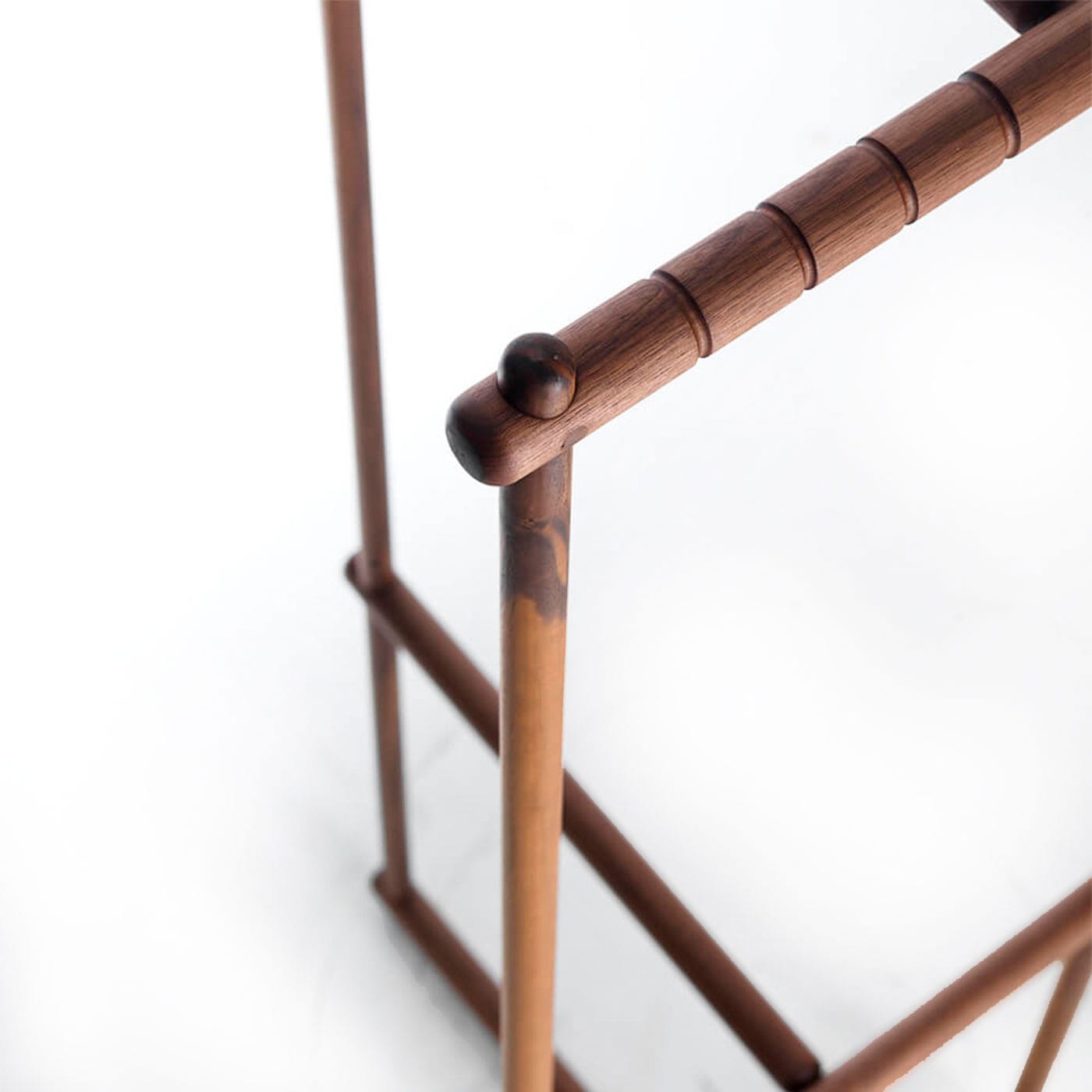 Коричнева вішалка Stecco Brown