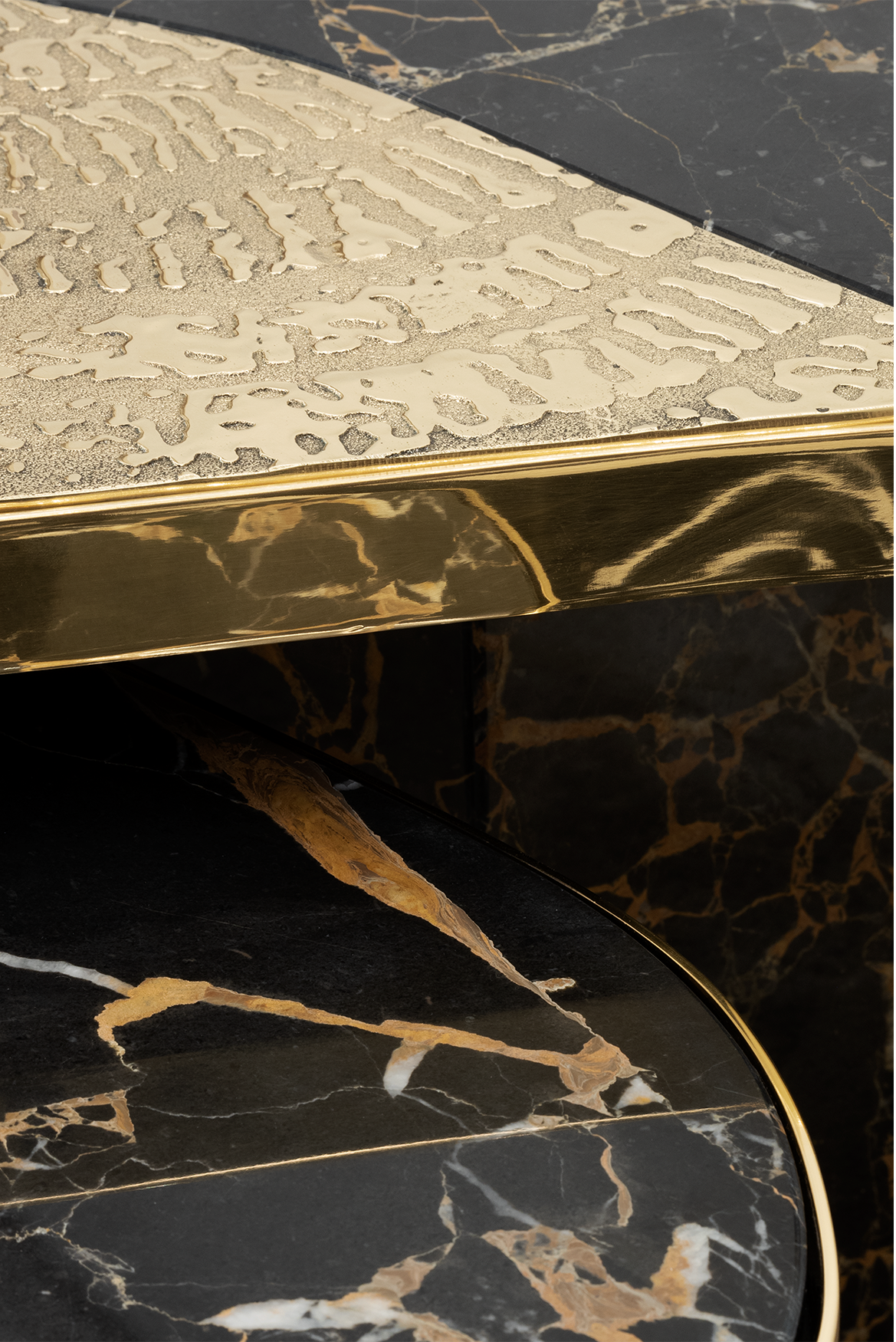 Журнальний столик Athena Portoro Marble & Gold Table Set
