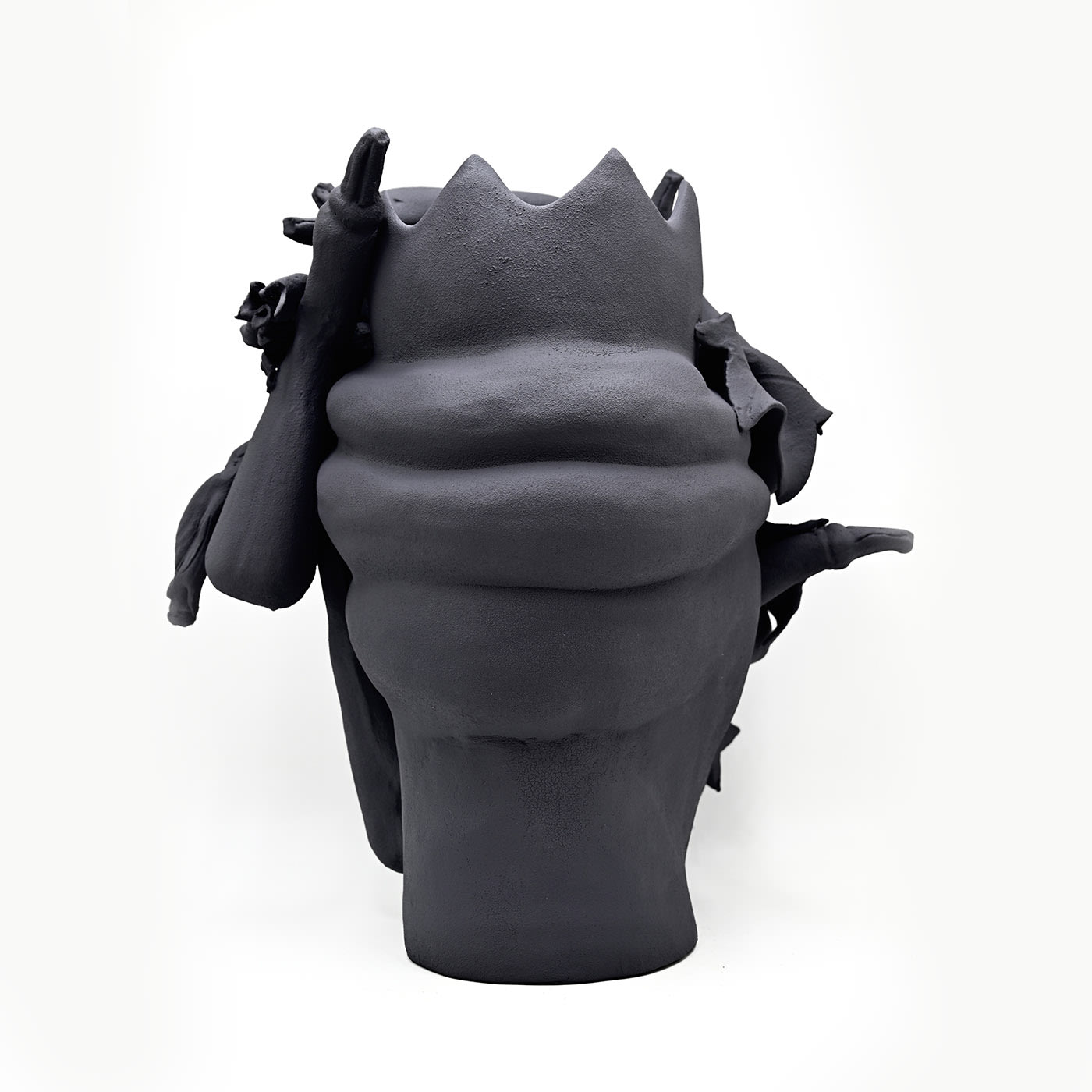 Серая скульптура Moor's Head