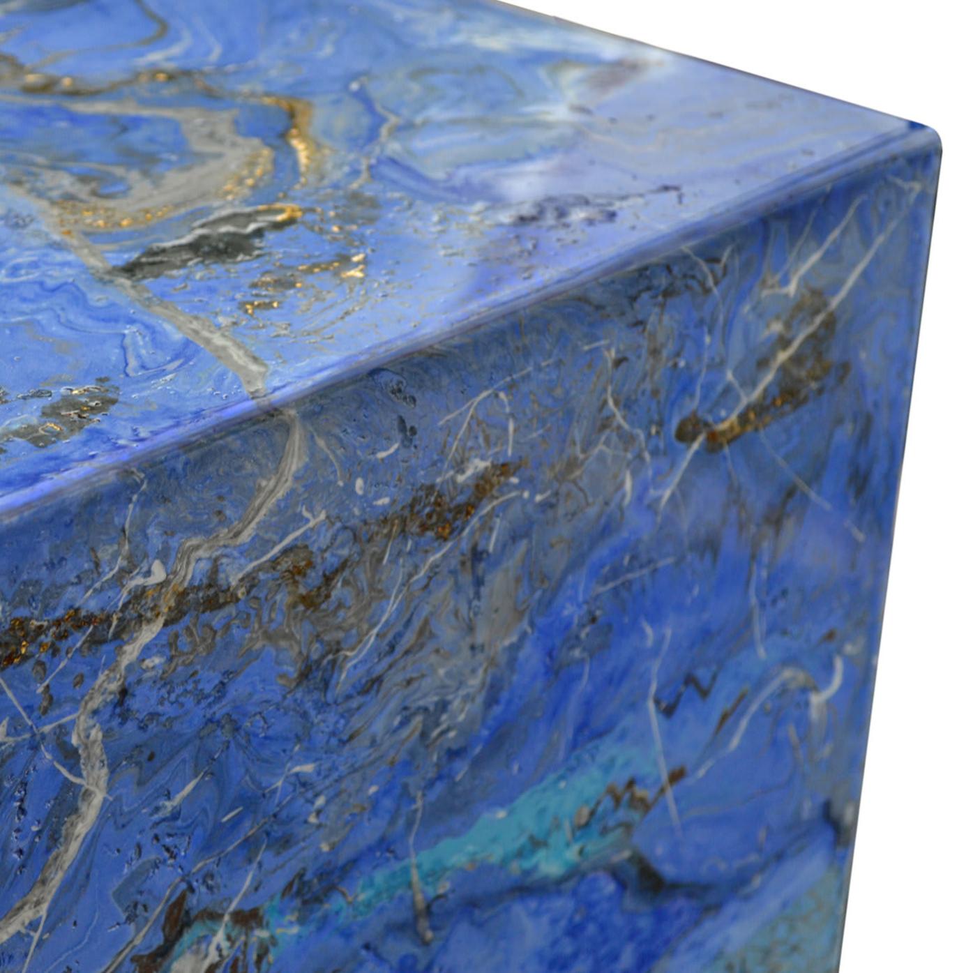Приставной столик Ultramarine Blue