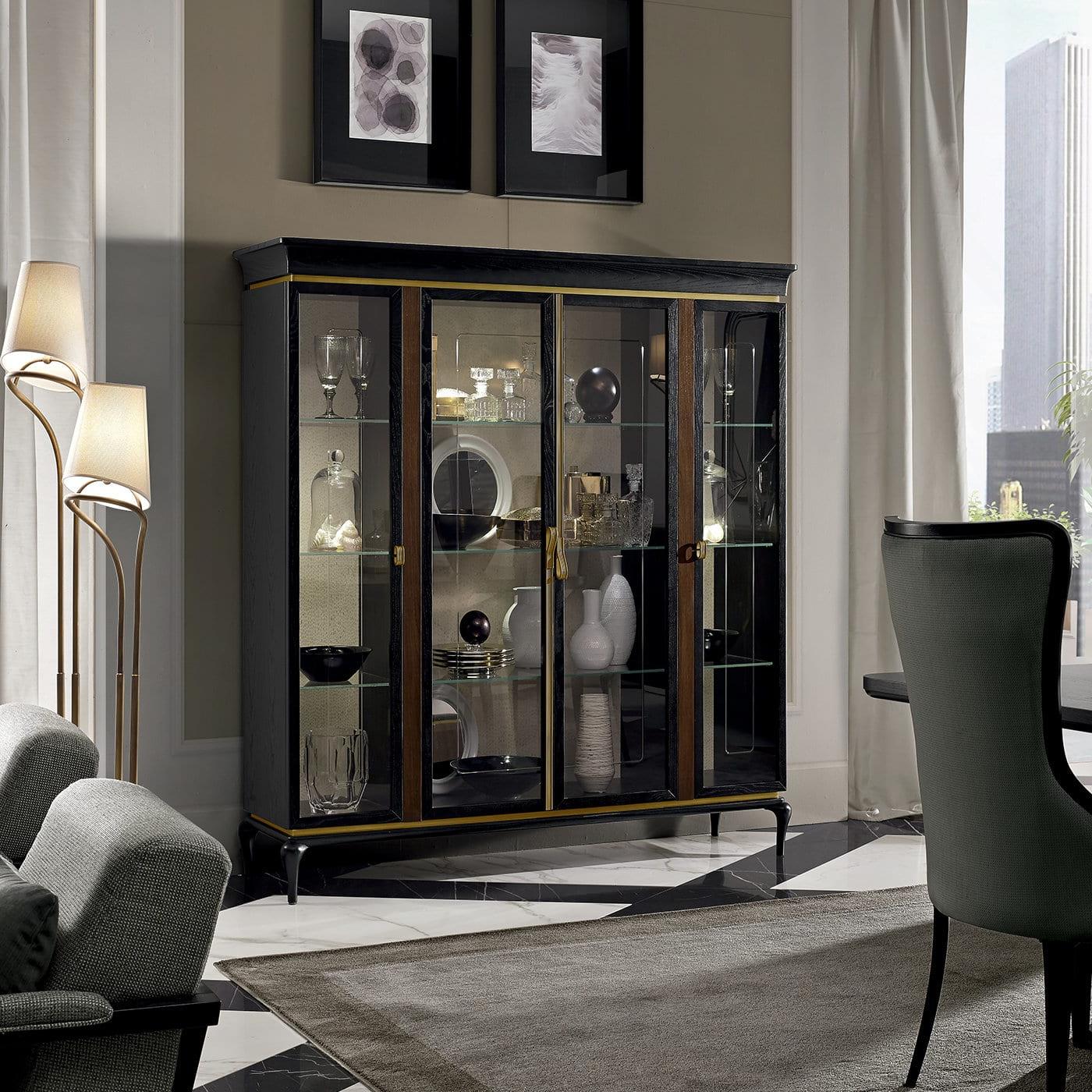 Шкаф Dilan ручной работы