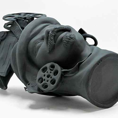Серая матовая скульптура Moor's Head