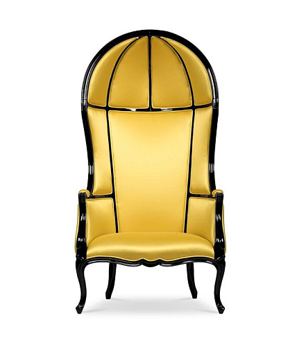 Резное кресло Carved