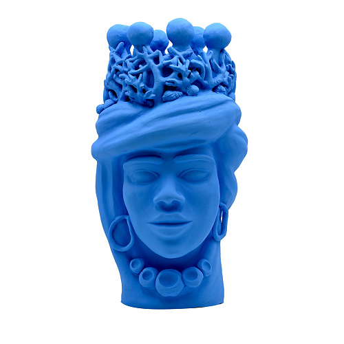 Светло-голубая скульптура Moor's Head