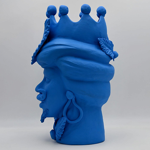 Синяя скульптура Moor's Head