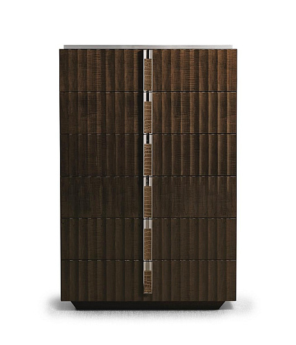 Комод с шестью ящиками