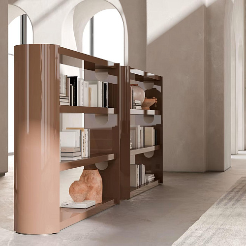 Лакированный итальянский книжный шкаф