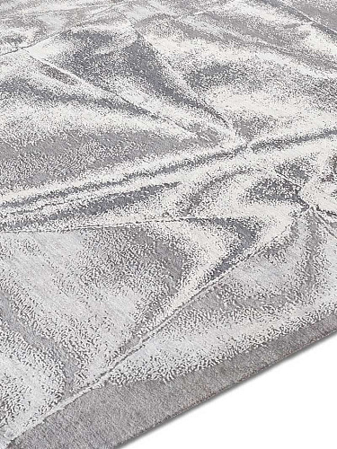 Изящный ковер ручной работы True Silver