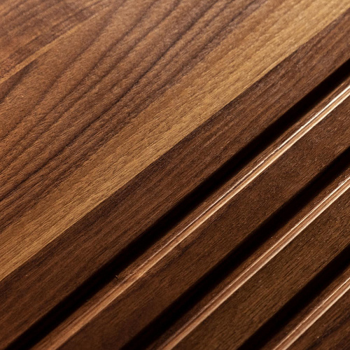 Роскошный большой деревянный столик